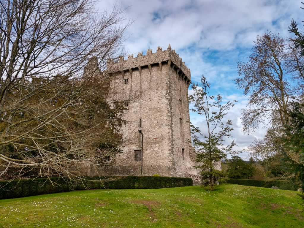 Blarney Castle Ireland 09 castle tower