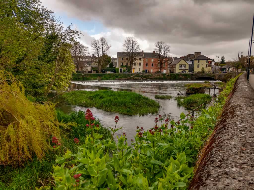 Cahir Castle Ireland bridge